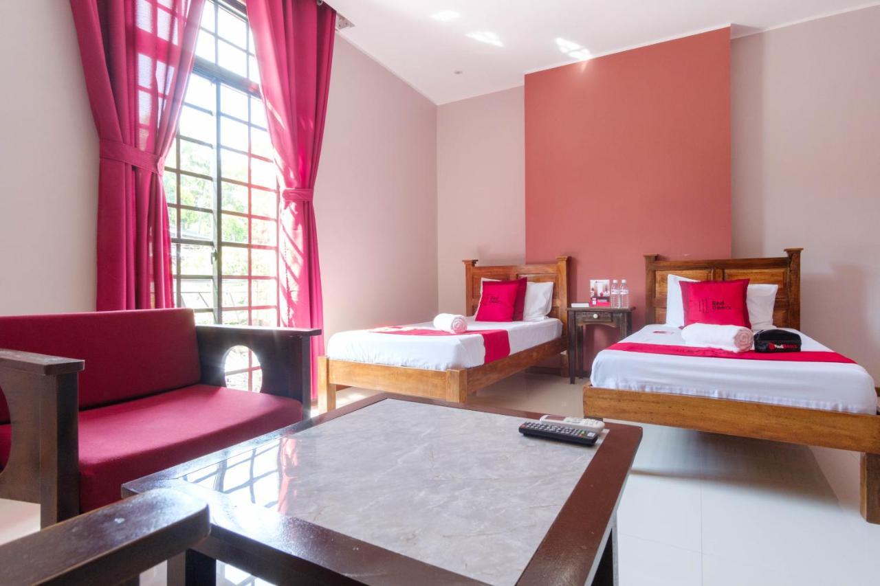 Reddoorz Plus @ West Nautical Road Пуэрто-Галера Экстерьер фото